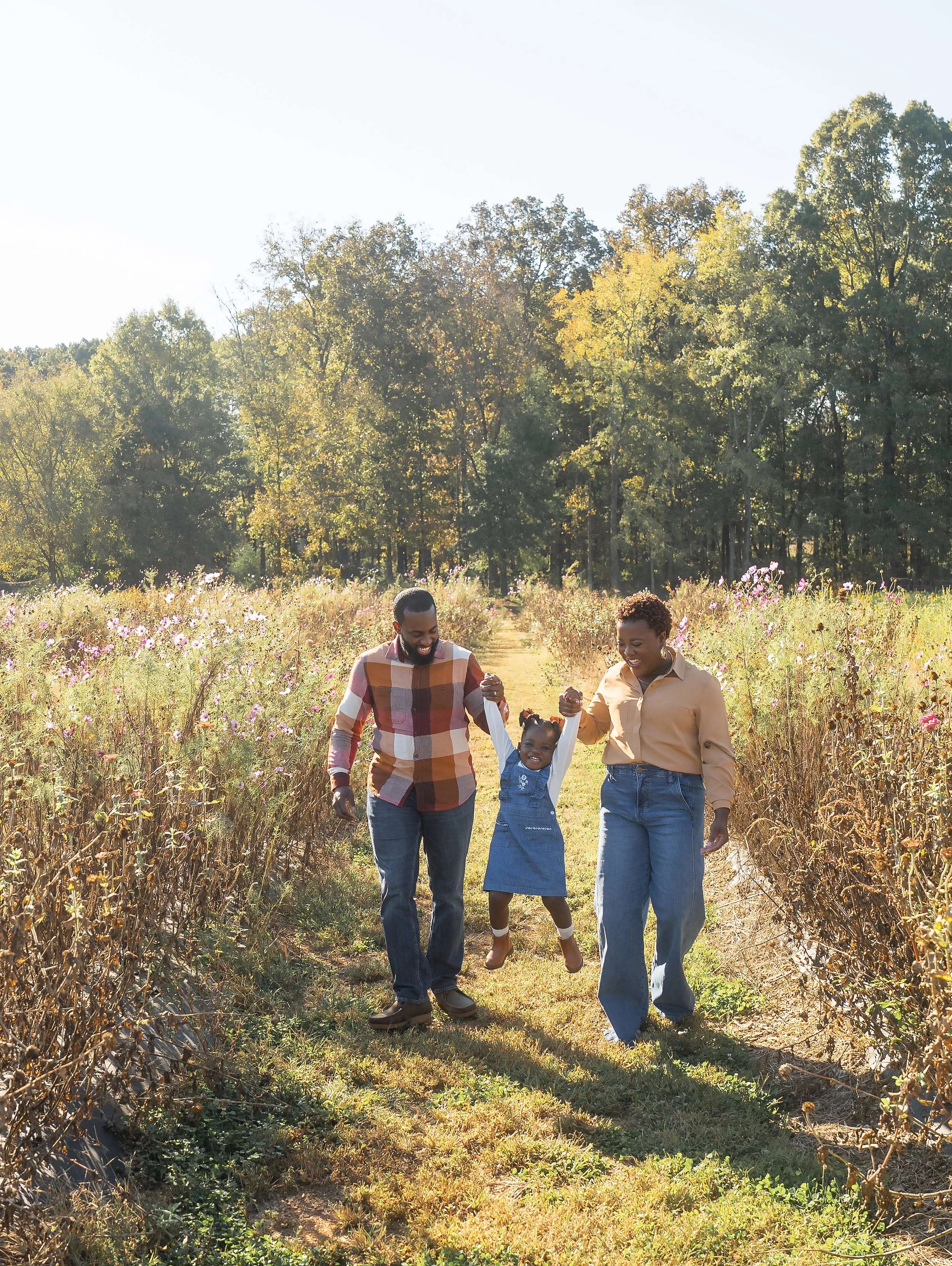 2Outdoor_familyphotography_fallminisession.jpg