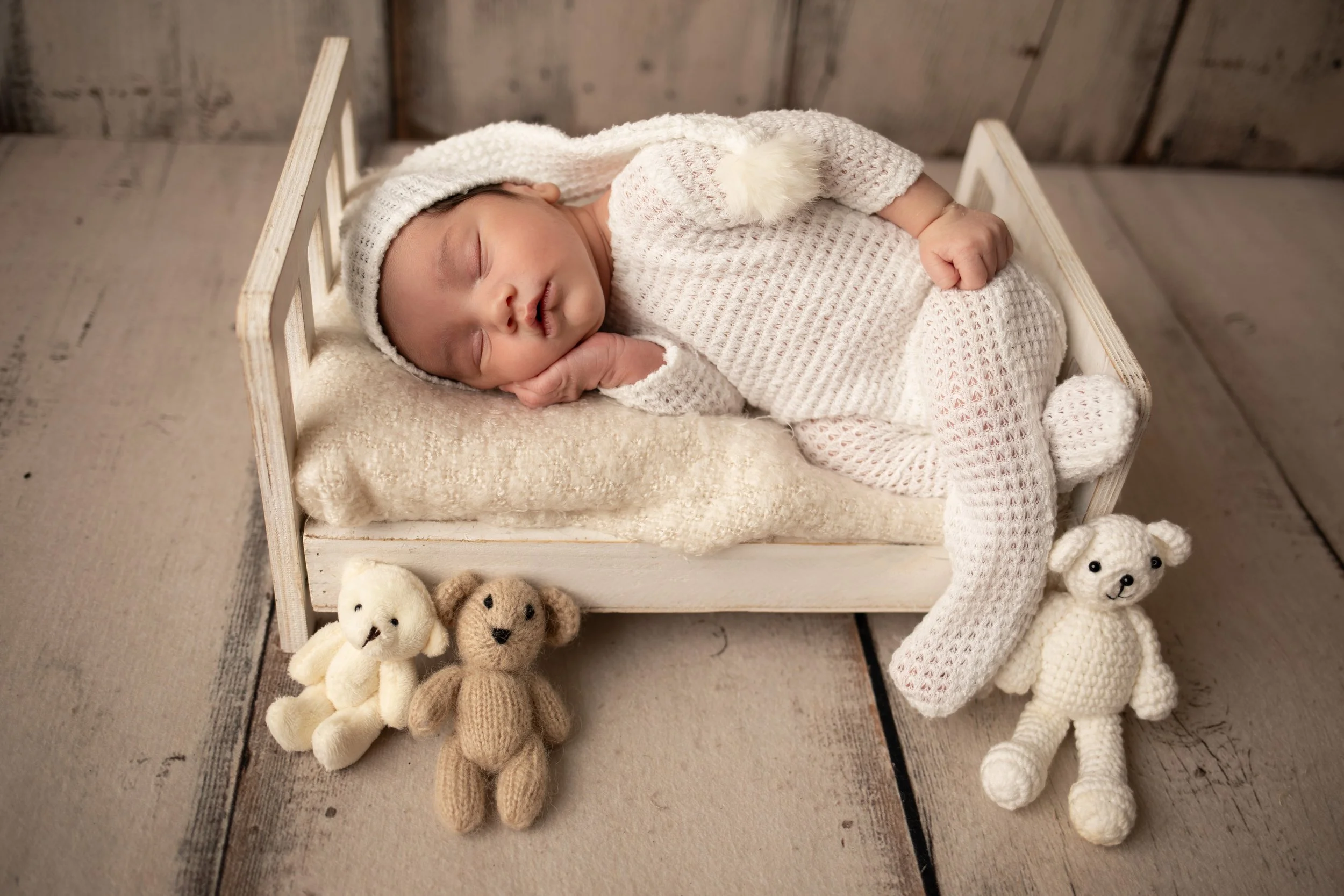 What Should You Bring to a Newborn Photography Session?