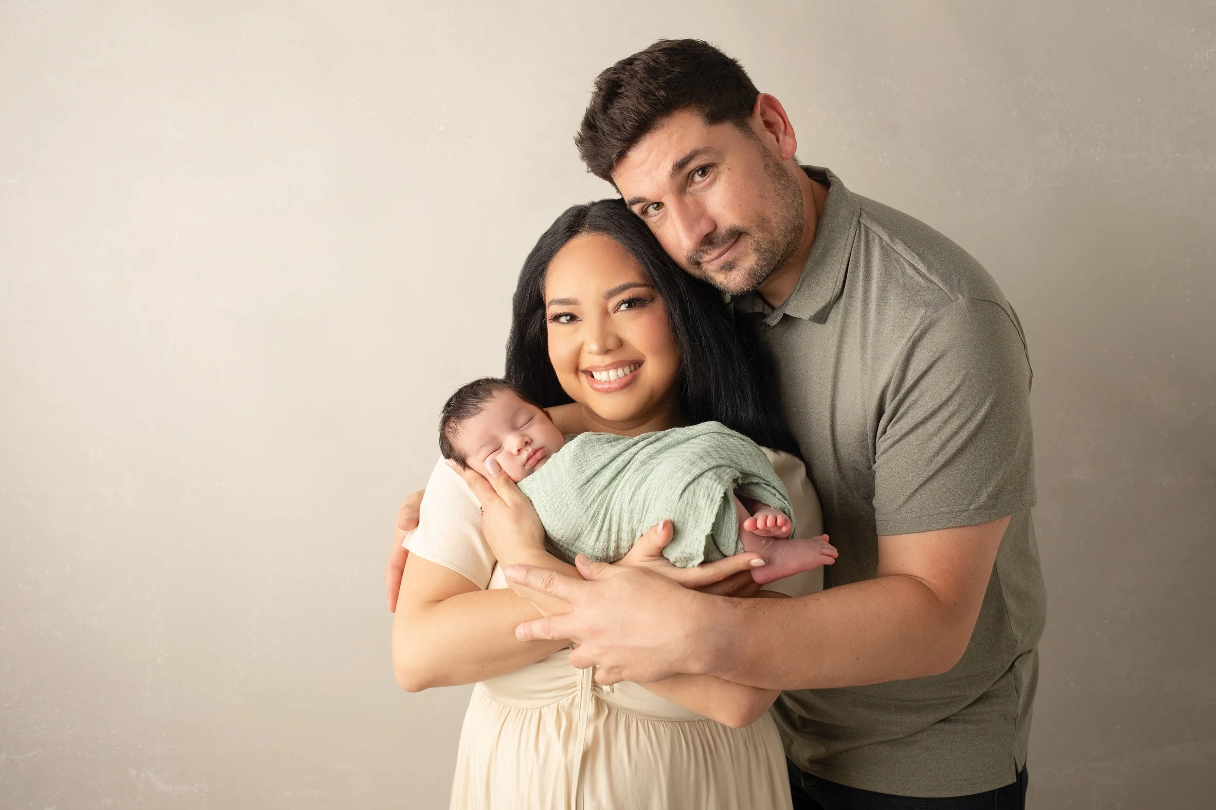 Charlotte Newborn photography - Clt newborn photography - Baby photographer - North Carolina Baby Newborn photography - Family and Newborn photography