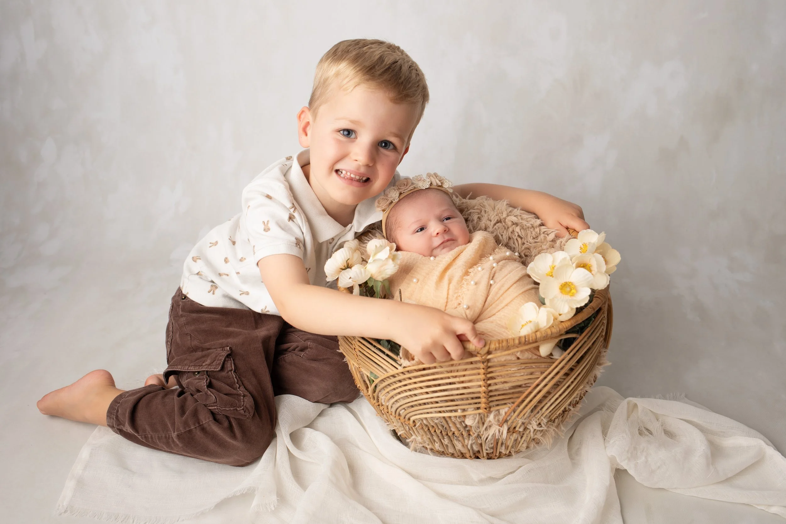 Charlotte, North Carolina - Newborn Photography - Baby photos - Clt Newborn photographer - Family and Newborn Photography - Priscilla Green Photography