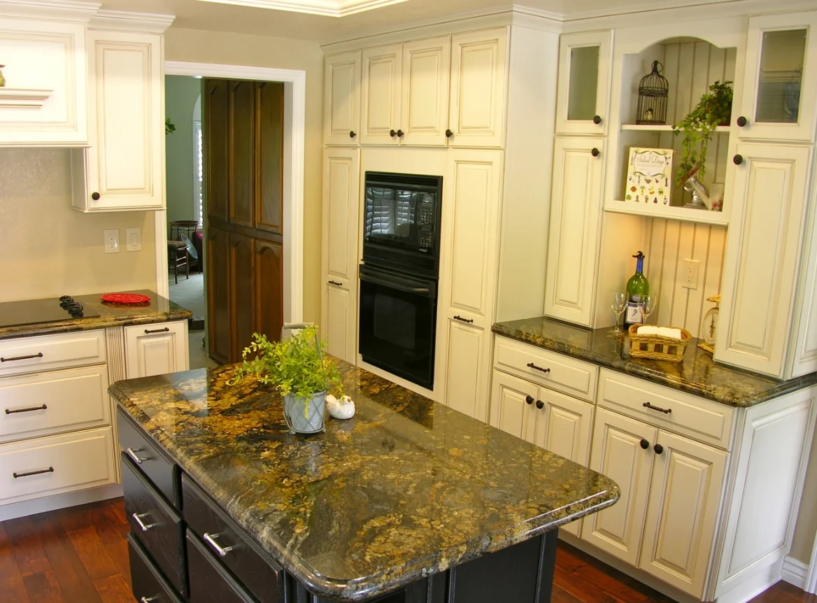 Thomasville Brand Cabinetry Rehabitat Construction Inc