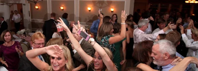 DJ Wedding 1.2.jpg