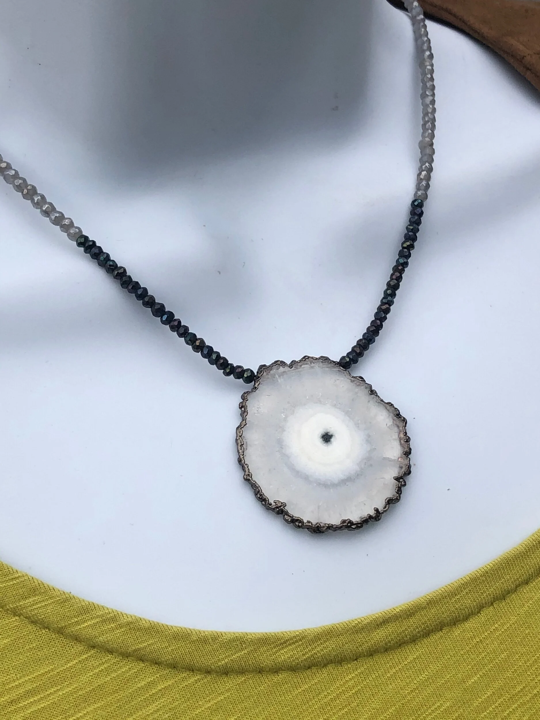 07B16DD8-CBAA-400D-9504-1405F1909242