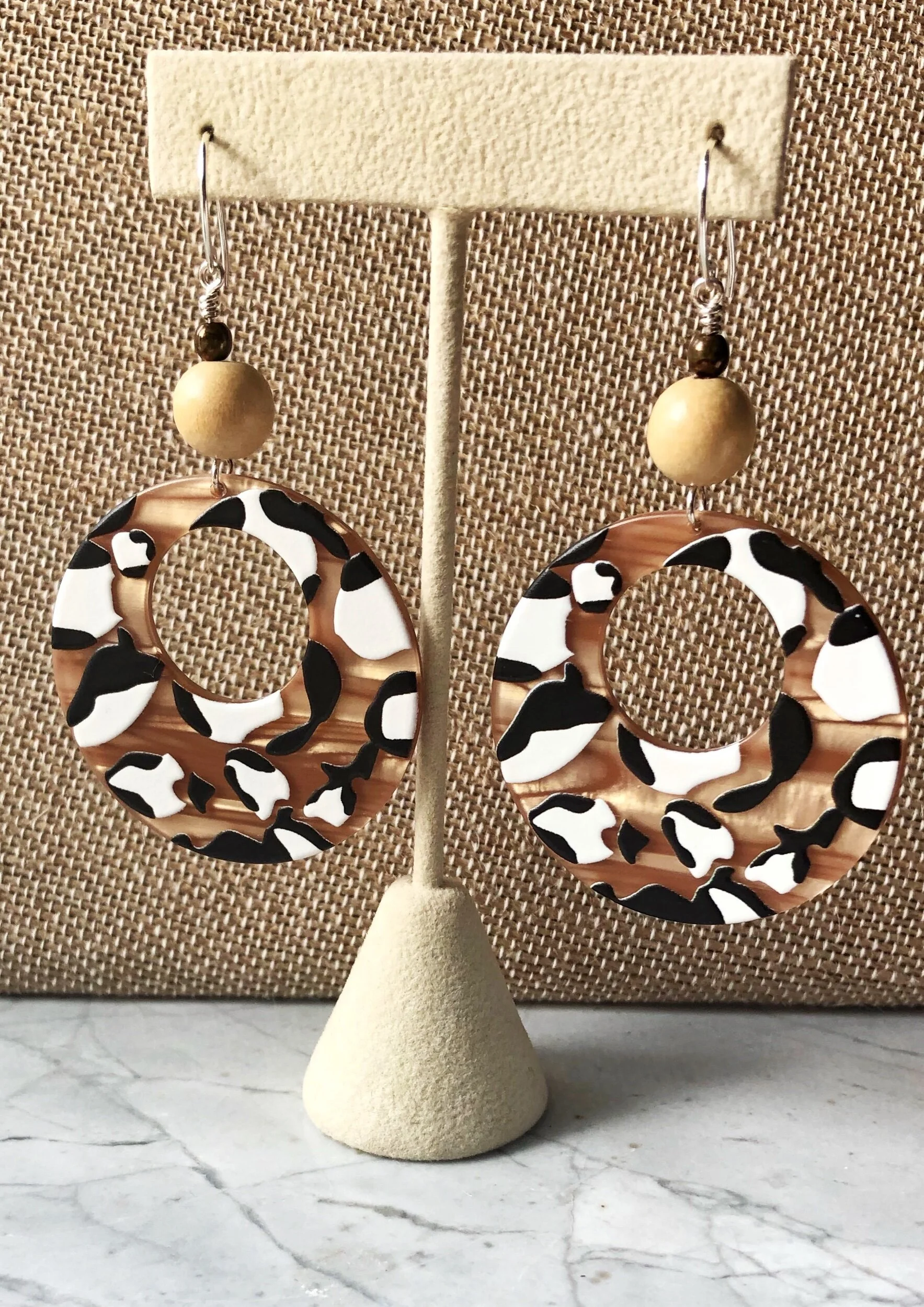 6A5F8354-5112-4F0D-B22B-031108FEBAB2