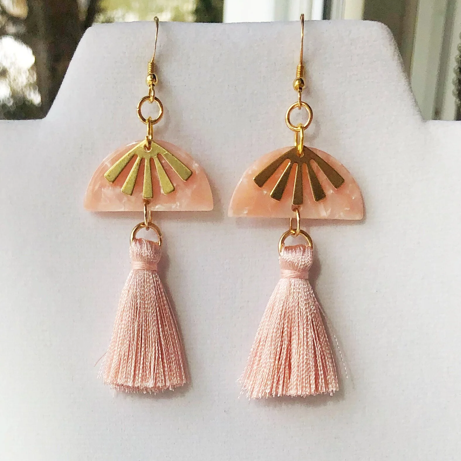 D4C9A511-5395-445B-9E2D-811AAA90C6CE