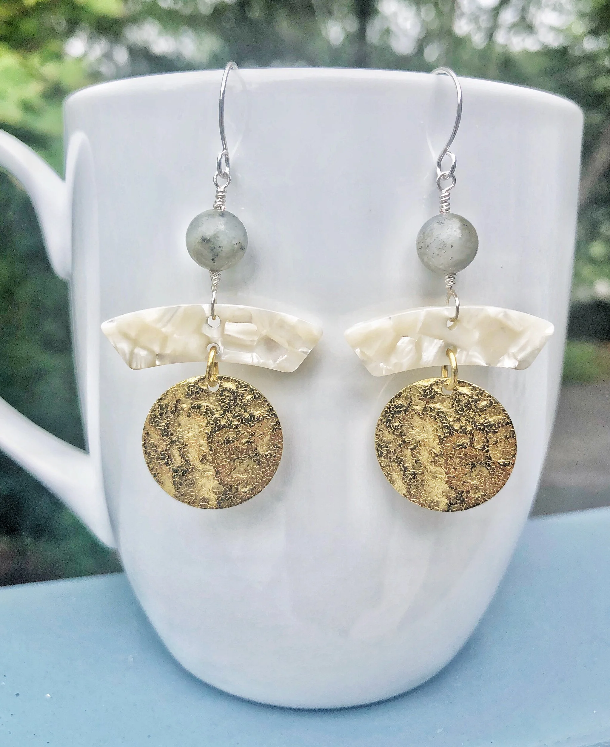 28126F31-0EF9-4AA8-A771-5157D7DB7D75