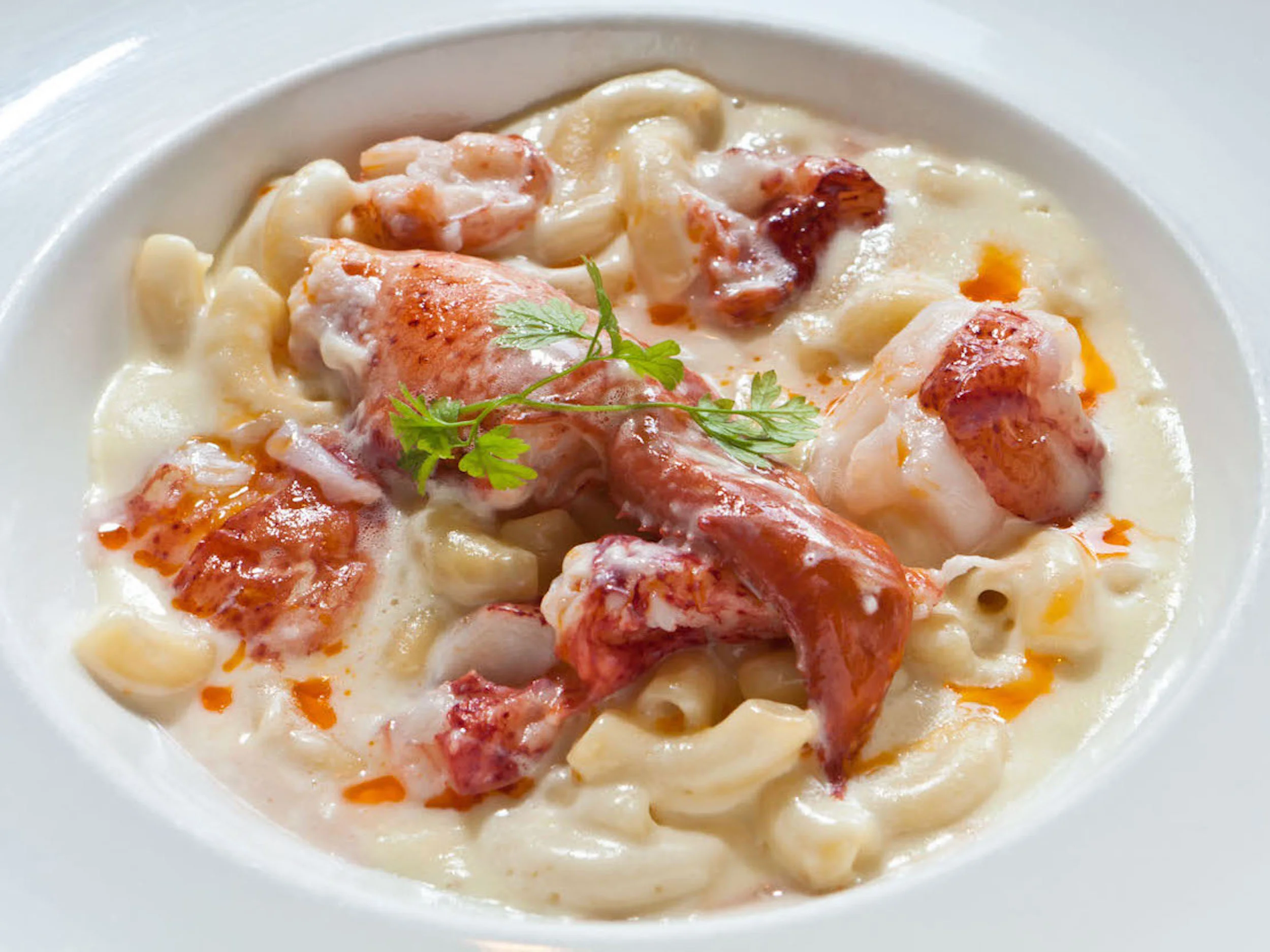 LOBSTER MAC & CHEESE 3-Cheese Blend with Goldwater Lobster Tail Meat.