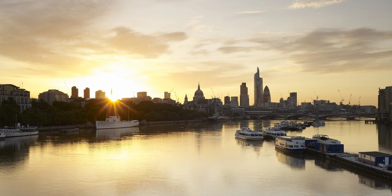 Pinnacle London HD LQ10.JPG