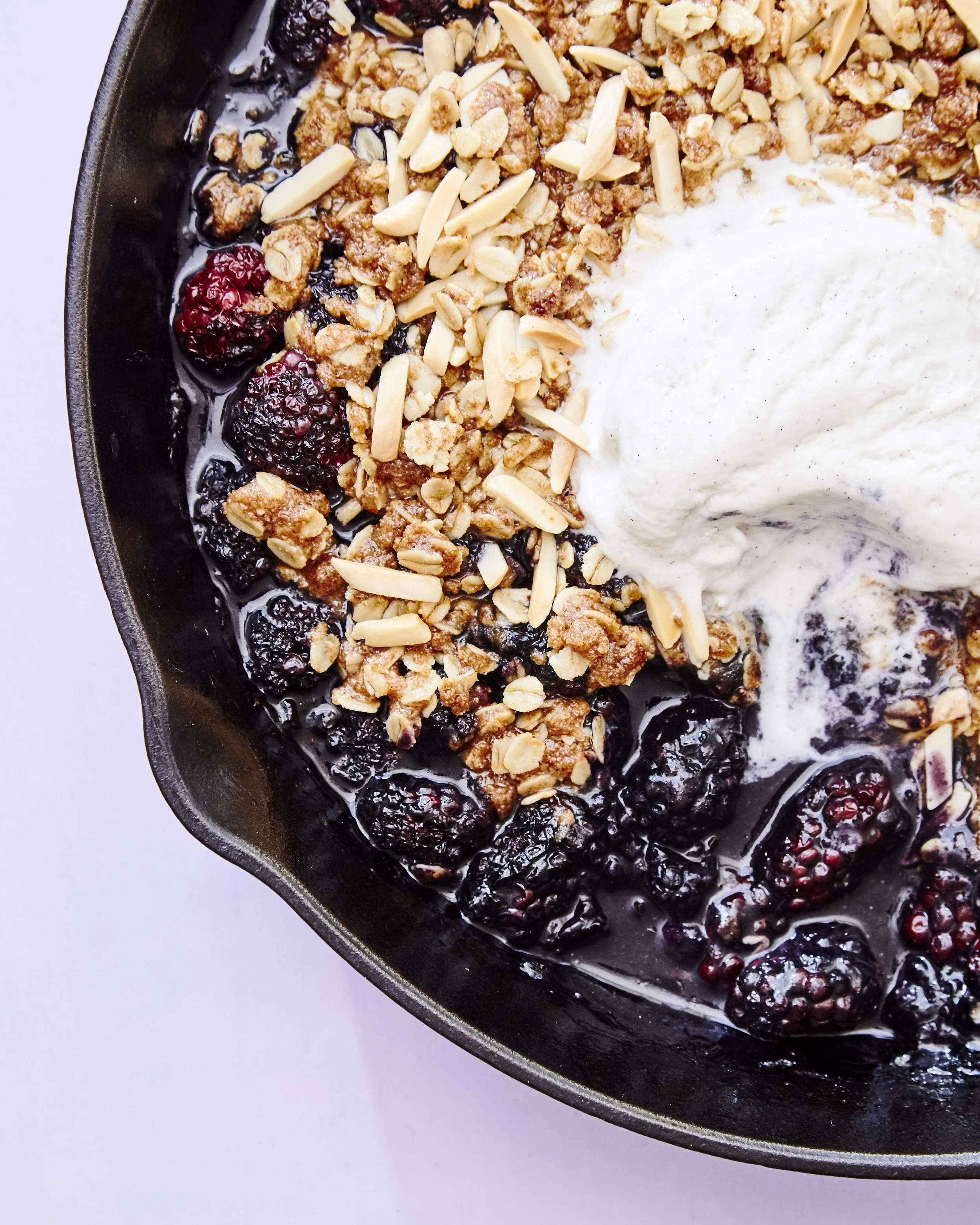 PESCAN_DESSERT_BLCKB-CRUMBLE_V!_03835.jpg