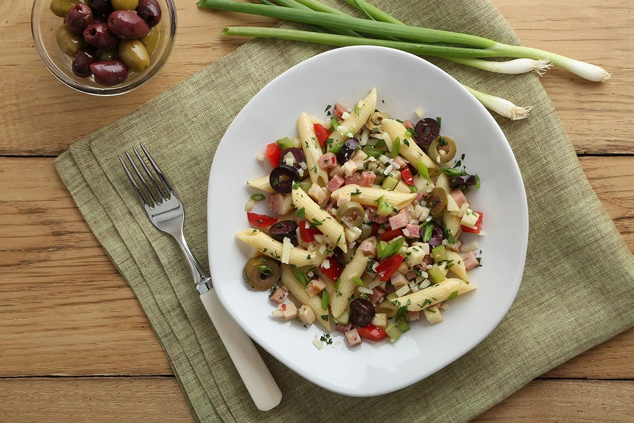 WEB_12x18_72dpi_Muffalata Pasta Salad_2989.jpg