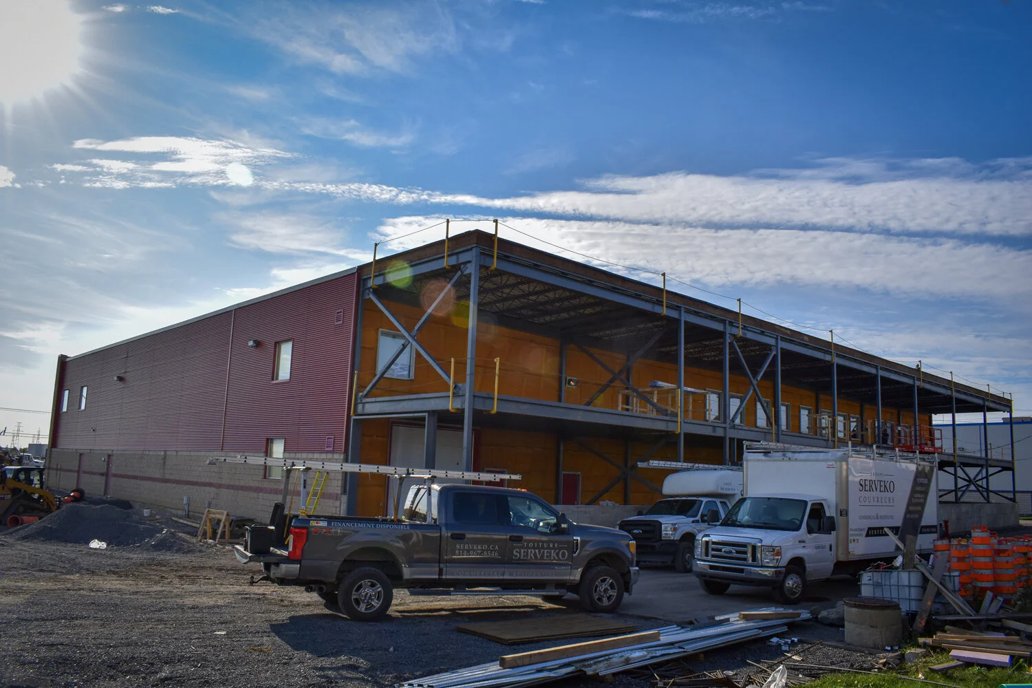 TOITURE-COMMERCIALE-ENTREPRENEUR-COUVREUR-MEMBRANE-ELASTOMERE-GROUPE-SERVEKO-INC.jpg