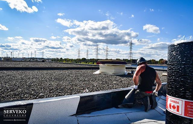 🚧Projet commerciale de construction neuve en membrane d&rsquo;&eacute;lastom&egrave;re
.
.
📍Laval, QC
.
.
🏬Produit SOPRASTAR Blanc de @sopremacanada .
.
🤝merci &agrave; @coupsur et @baseball.town.canada pour leur confiance .
.
#qualiteserveko #en