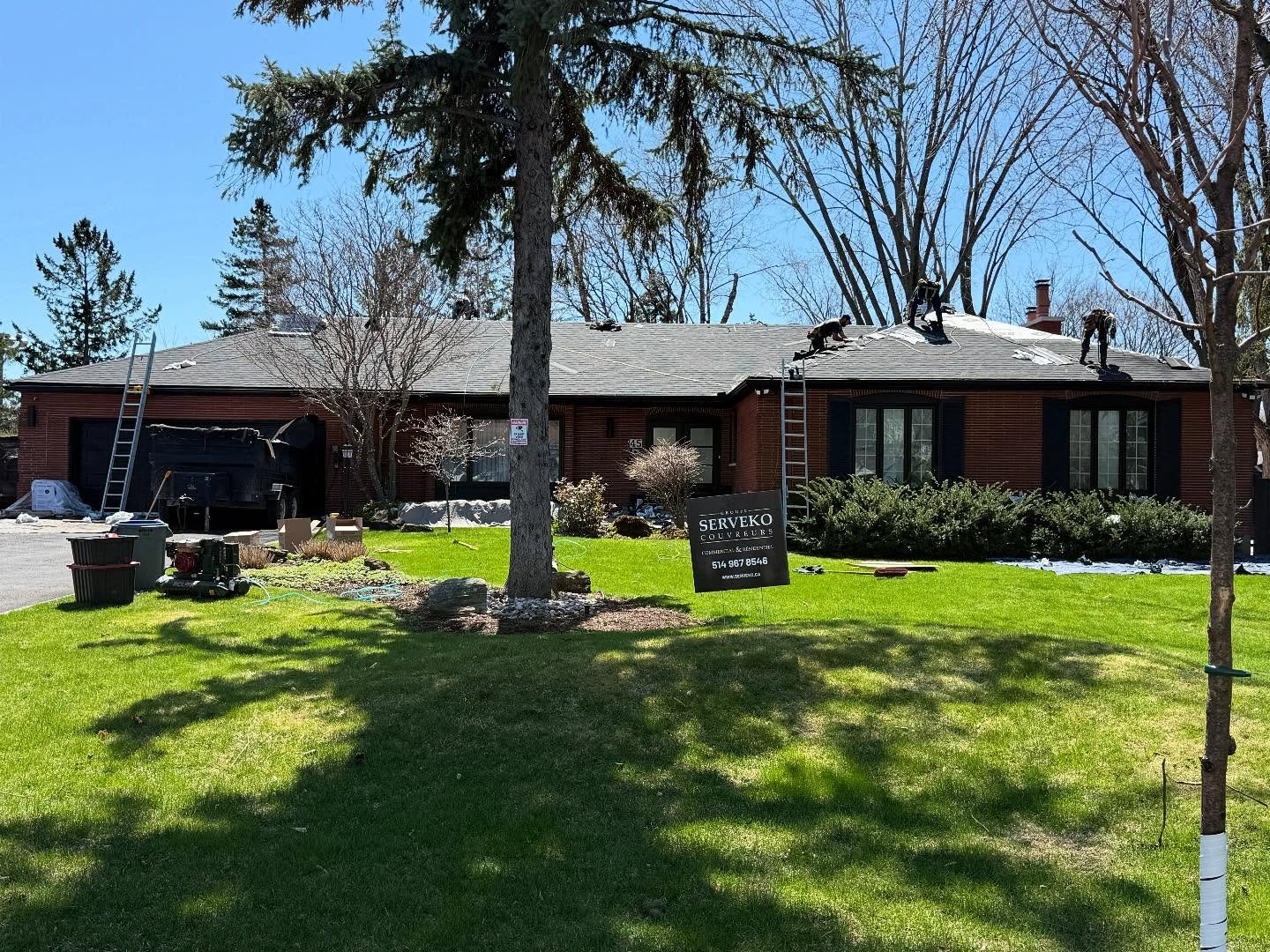 NOUVEAU PROJET COMPL&Eacute;T&Eacute;🏠

Type de bardeaux: IKO Dynasty Noir M&acirc;t 🖤

Un autre client satisfait grace &agrave; notre expertise et notre souci du d&eacute;tail. Merci pour votre confiance! 

Contactez-nous pour vos projets de toitu