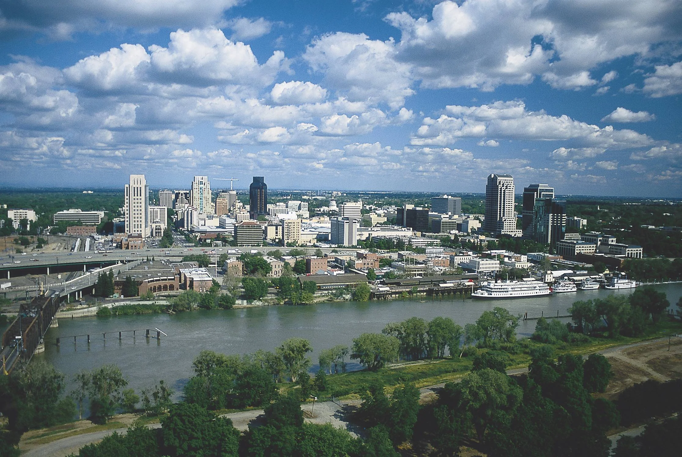 SacramentoCityScene-TomMyers.jpg