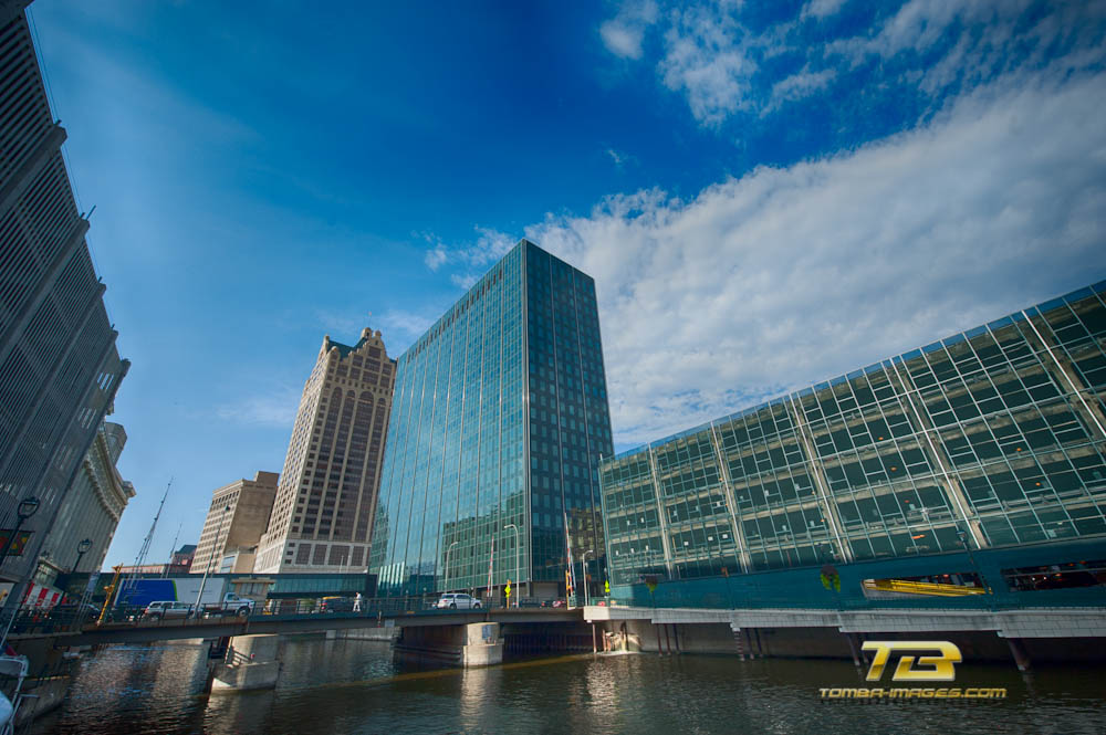 Milwaukee River Tour ...