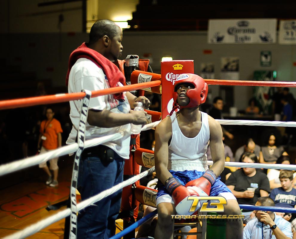 Marken Price vs Talde Leon at "The Gloves" 