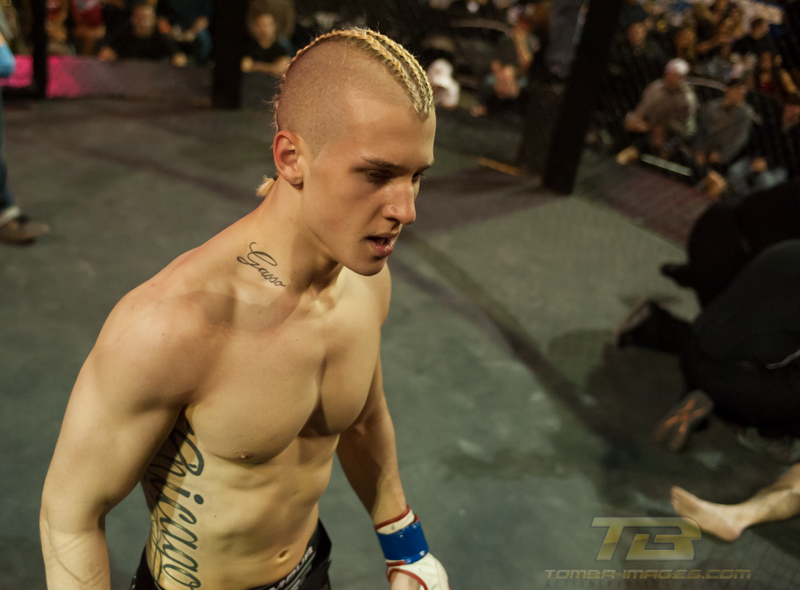 XFO MMA    Anthony Gasso vs Dylan Roads at The Sears Centre