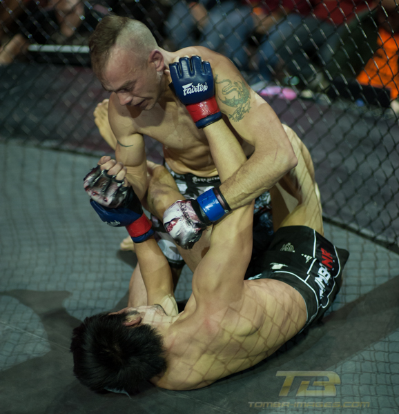 XFO MMA first fight of the night at the Sears Centre