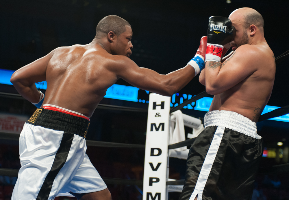 8-Count / Round Three presents the ESPN Fight Night Photo Gallery