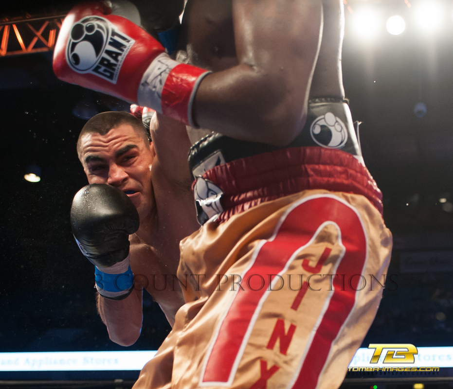 8-Count / Round Three presents the ESPN Fight Night Photo Gallery