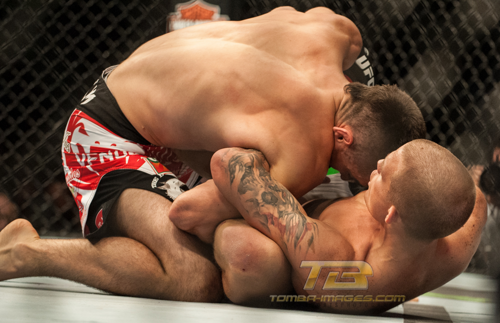 UFC Featherweight Match ..Ricardo Lamas vs Erik Koch 