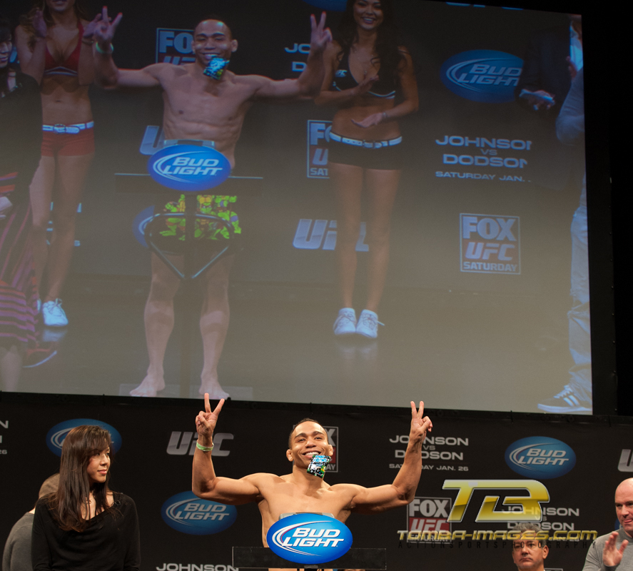 UFC Weigh-In's at the Chicago Theater  ..Part 1 of 2 parts