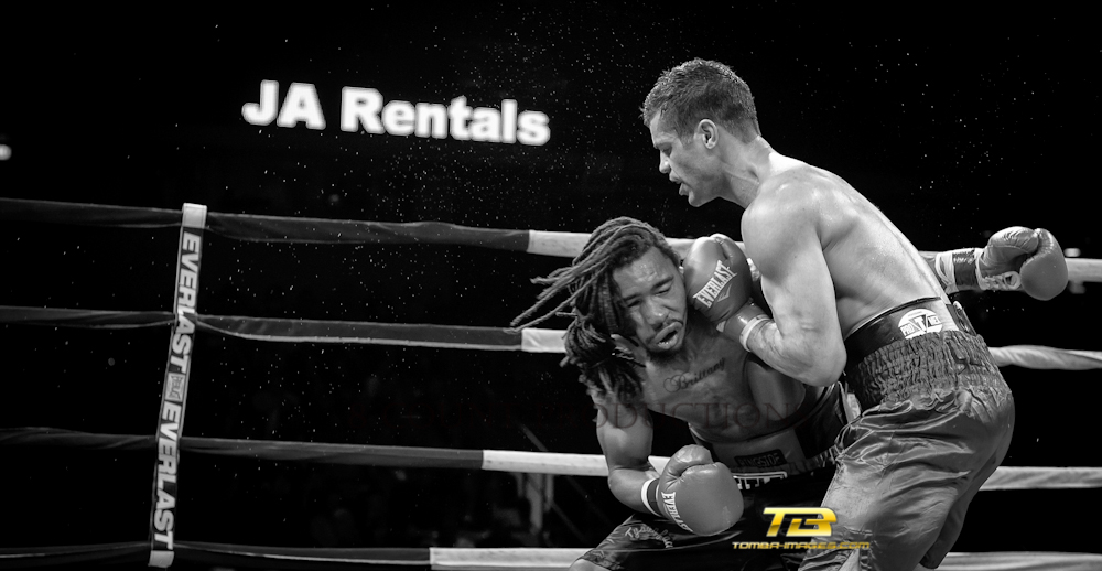 Round Three Productions Present World Championship Boxing at UIC