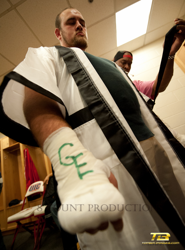 Round Three Productions Present World Championship Boxing at UIC