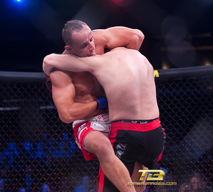 Jason Graves vs Rafal Skibinski at Bellator #75 