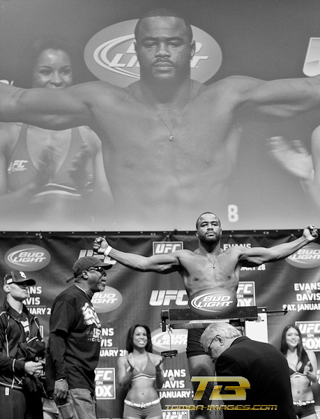 UFC Weight-In's at the Chicago Theater 