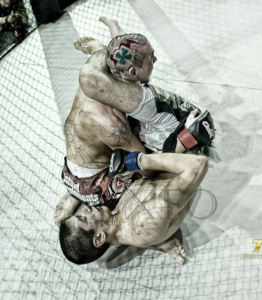 XFO 42 Pro Matches at the Sears Centre 