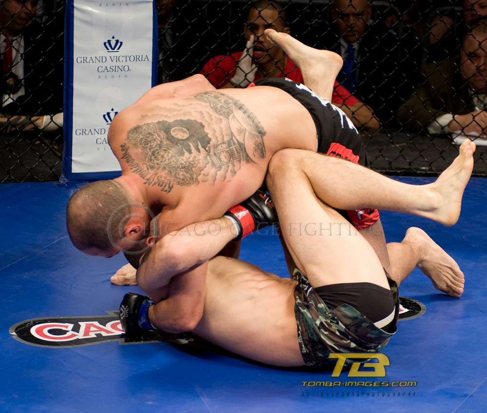 Robert Menigoz vs Chico Camus