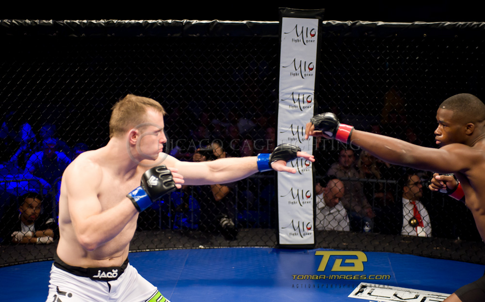 Darius Yancy vs Andrew Krzeptowski   Chicago Cage Fighting