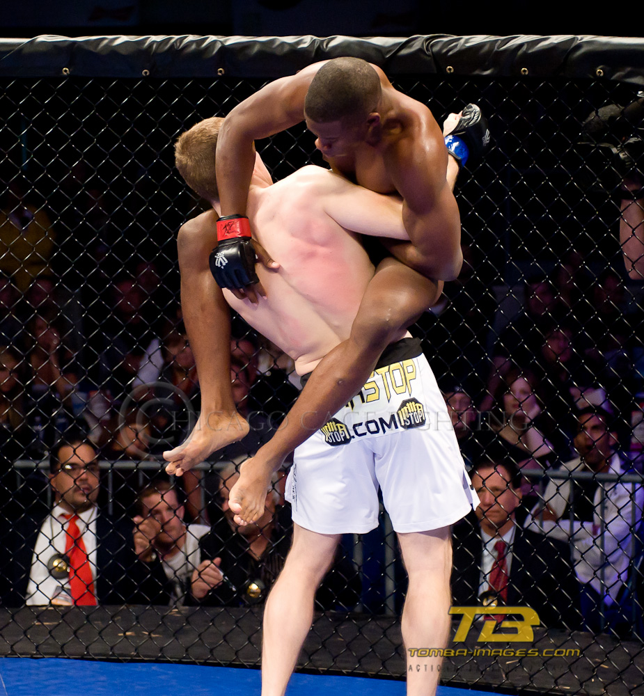 Darius Yancy vs Andrew Krzeptowski   Chicago Cage Fighting