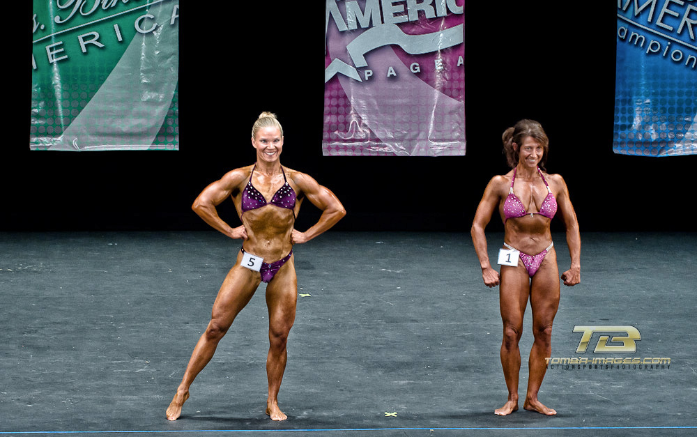 2011 MuscleMania Midwest Championships