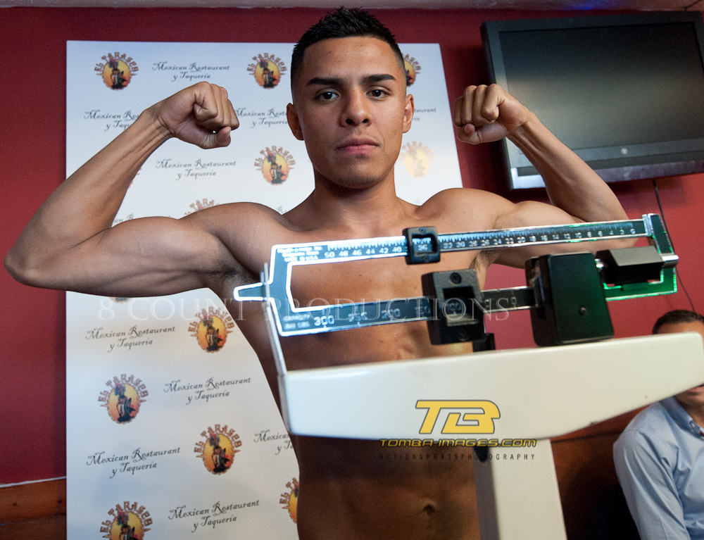 UIC Pavillion "weigh in" 