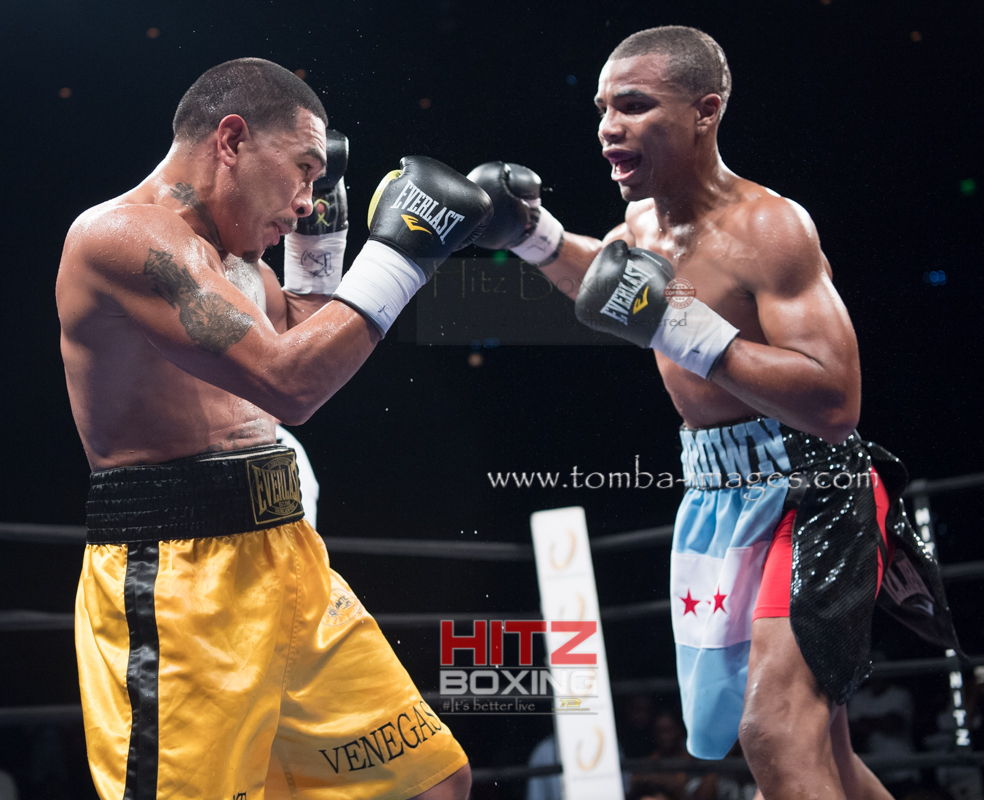 Ed Brown vs Venegas-13.jpg