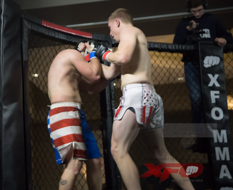 JR Roberts vs Seth Swinehart-28.jpg