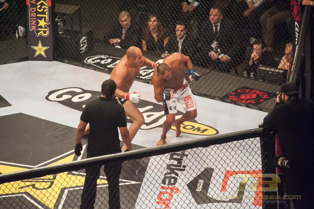 Fedor vs Henderson06.jpg