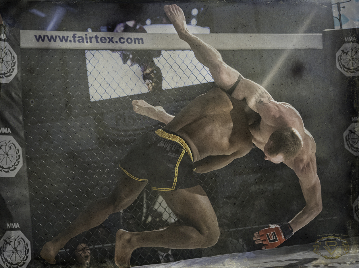 Click on the above to view image in a lightbox….Below slideshow contains some favorite images of matches..NOT COMPLETE PHOTO GALLERY, to view complete photo gallery posting locate link below slideshow.