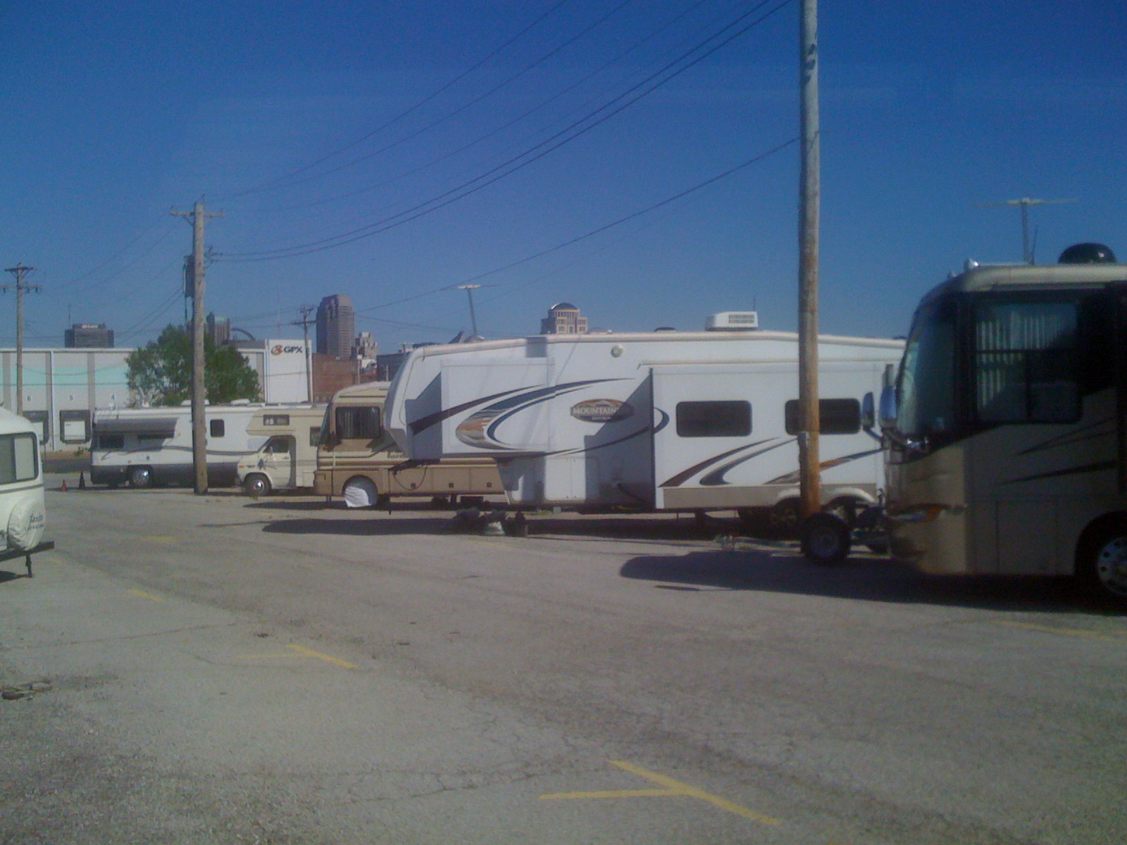 ​St. Louis RV Park
