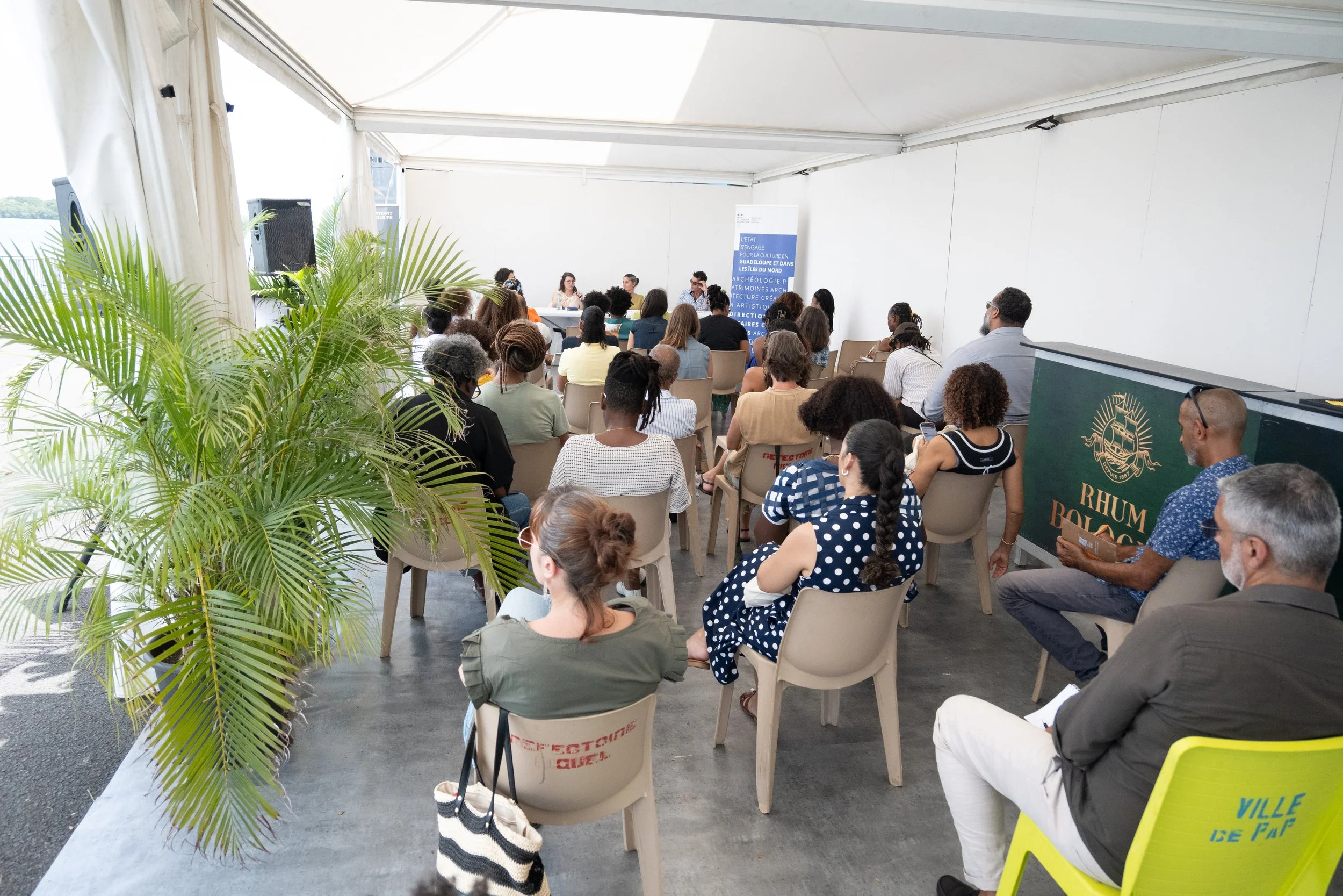 BMV_2162 conférences.jpg