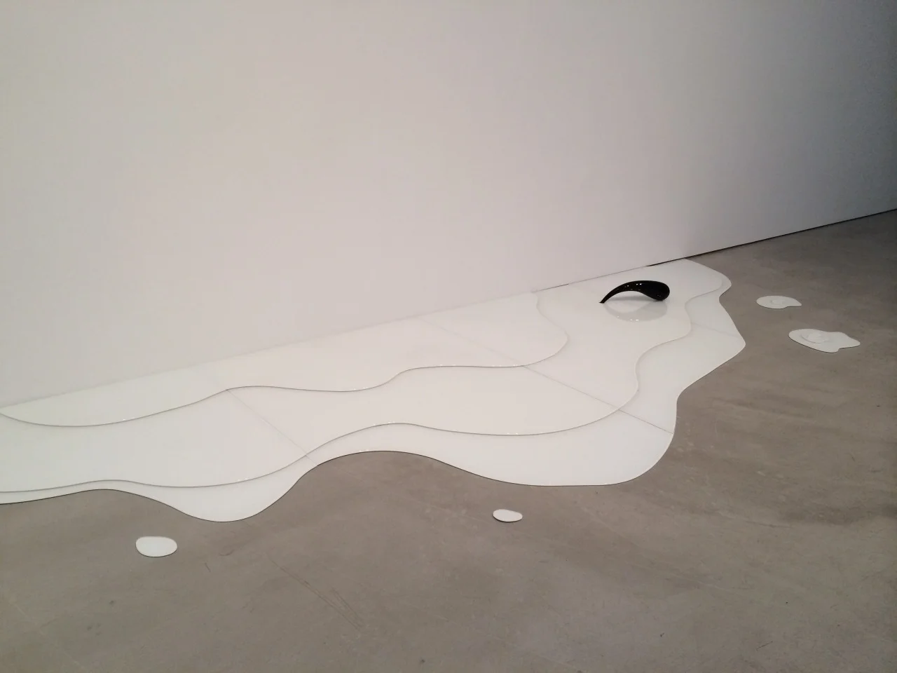 &ldquo;Melt/Spurt&rdquo; by Fred Wilson
In this work, white glass appears melted on the floor in contrast to a black teardrop.
Grounded Show, PACE Gallery 535 West 25thJanuary 17th - February 22nd