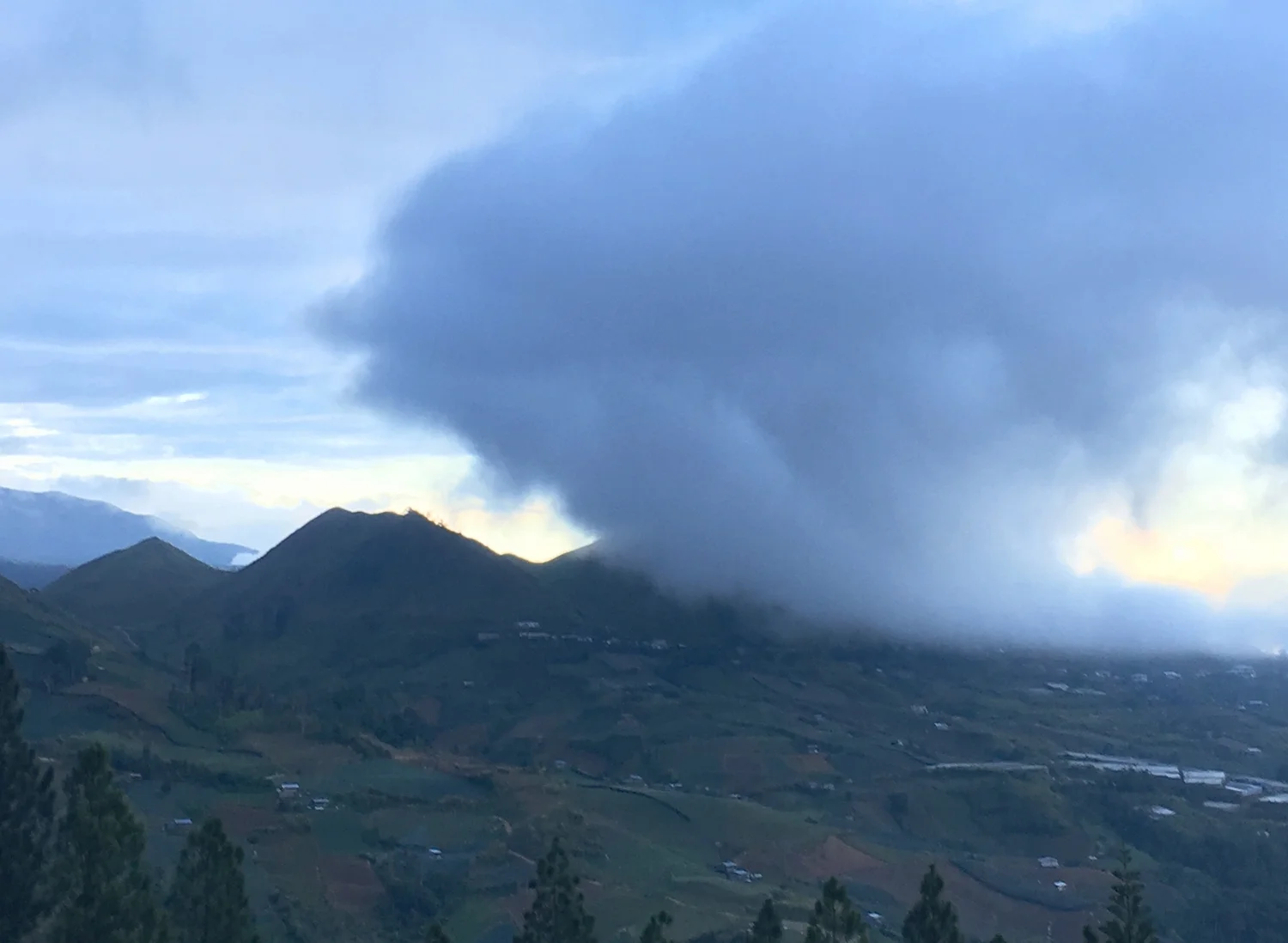 kinabalu_mountain.jpg