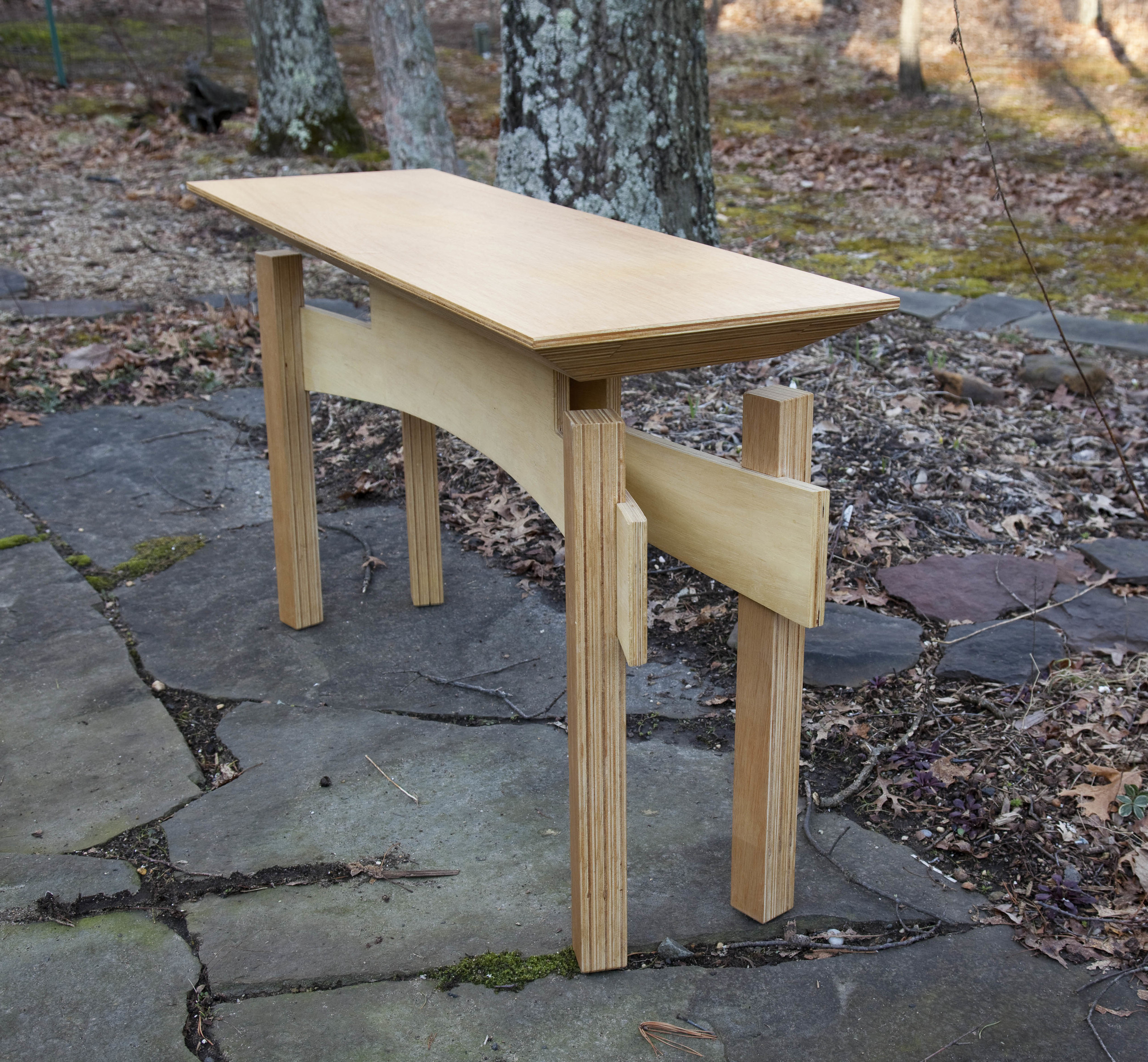 Plywood sideboard table by valebruck.com