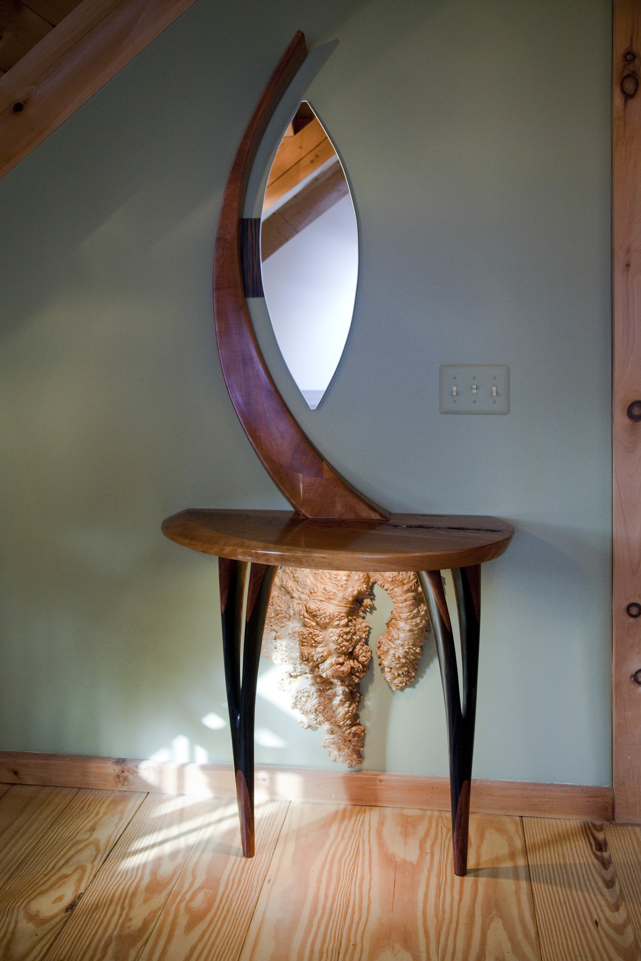 Console table by valebruck.com
