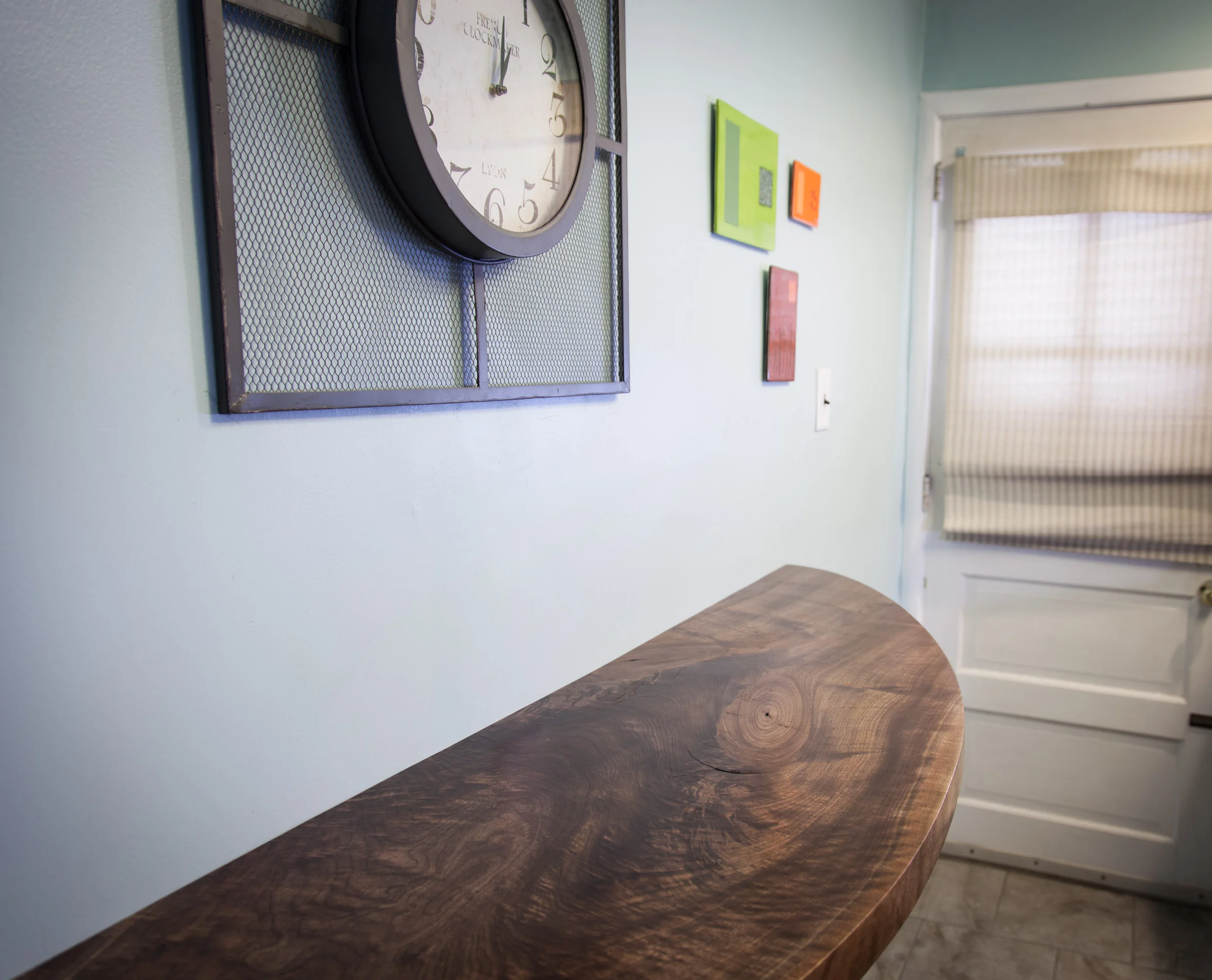 Black walnut breakfast bar by valebruck.com