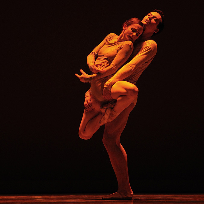 Maria Kochetkova and Lonnie Weeks in McGregor’s Borderlands . ©Erik Tomasson