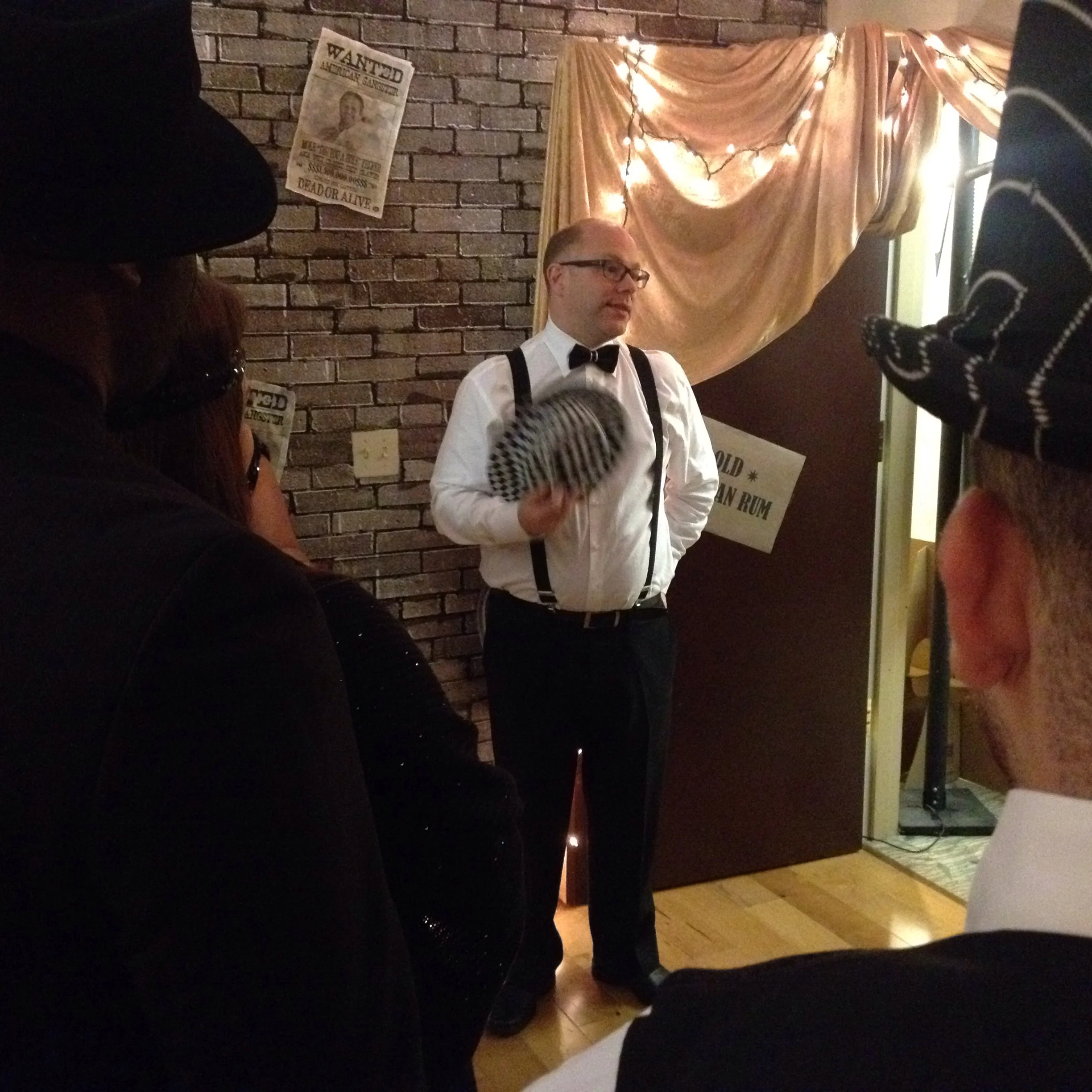 Some scenes from yesterday's Office Party Hop, where most companies in the building opened up the doors for the traditional annual Halloween party. The folks in the MHG group kept a steady SpeakEasy theme...