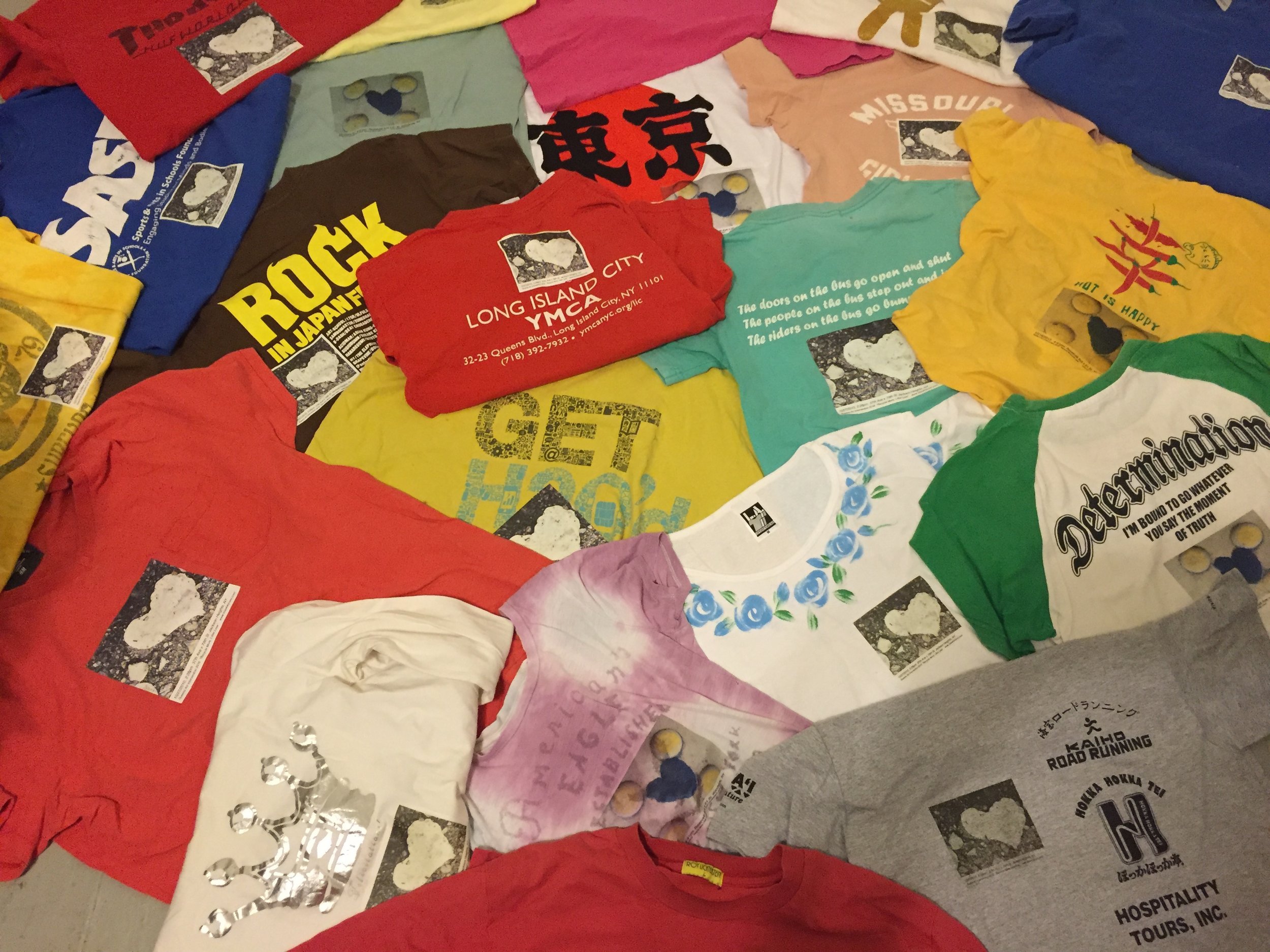Thank you for your participation by donation your unwanted t-shirts! They are ready for next participation in Jackson Heights, Queens, today. I would love to see GumHearts-T-shirt-Bags to be used on the street.